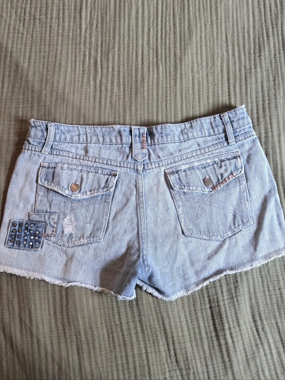 No Boundaries (Juniors Size 6) Light Blue Denim Shorts - Classic Cut